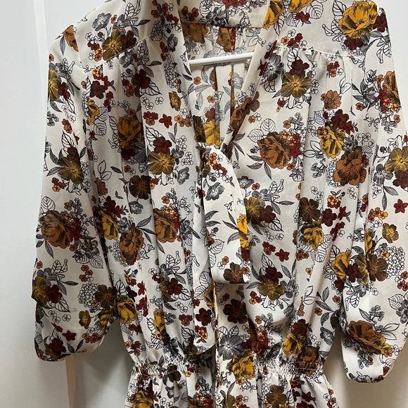Suzy Shier Patterned Top - Picture 1 of 5